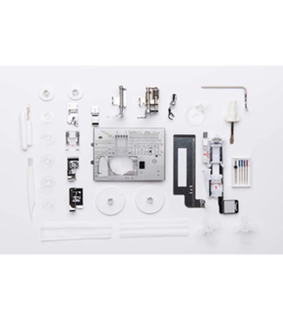 Janome Memory Craft 6650 Sewing & Quilting Machine