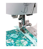 SINGER Vertical Needle Zipper Foot