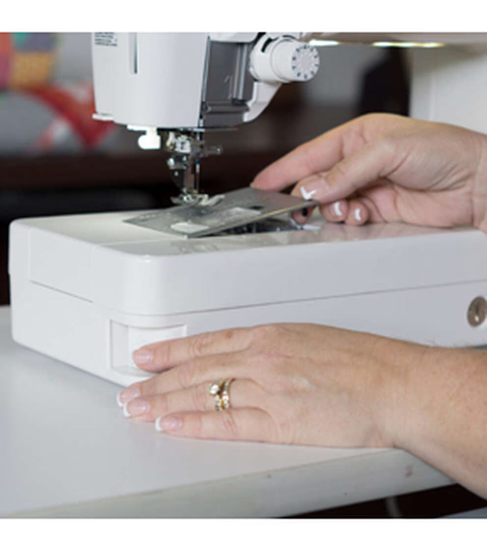 Janome Memory Craft 6650 Sewing & Quilting Machine
