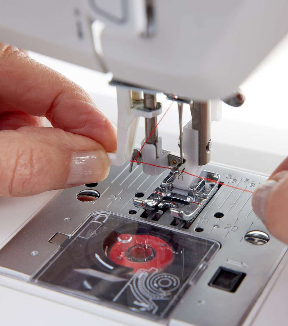 Husqvarna Viking Onyx 25 Sewing Machine